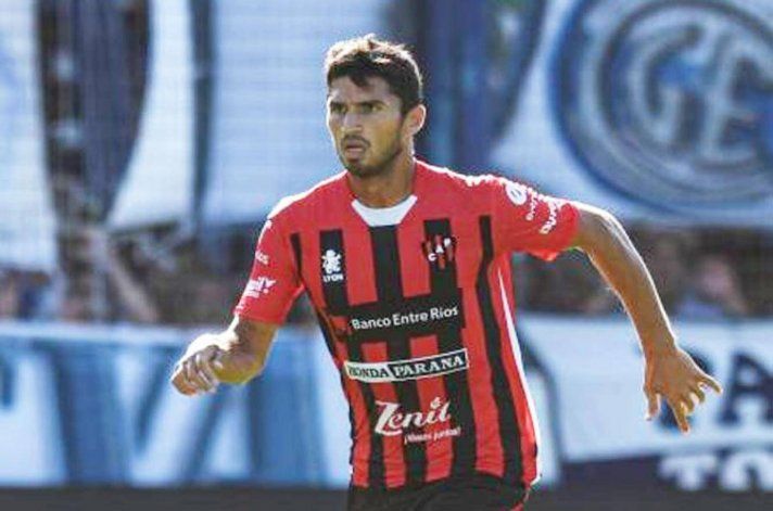 El neuquino Leandro Marín enfrenta a su ex equipo Boca.