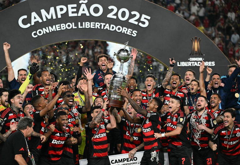 Quién es el jugador que compró Flamengo en el pase más caro de la historia de América