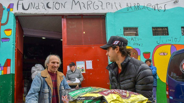 Urcera, solidario y poniendo el hombro en el Comedor de Margarita Barrientos