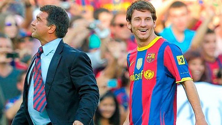 Messi y Laporta en el año 2010.