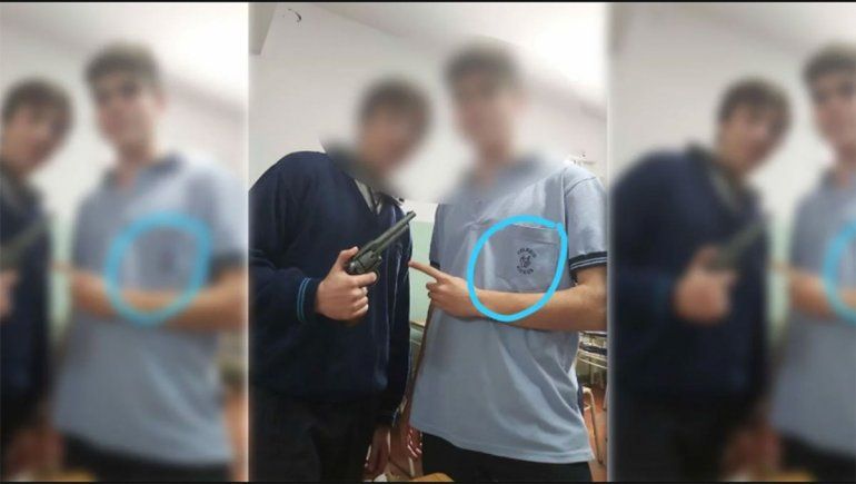 Video: alumno le apuntó con un arma a un docente