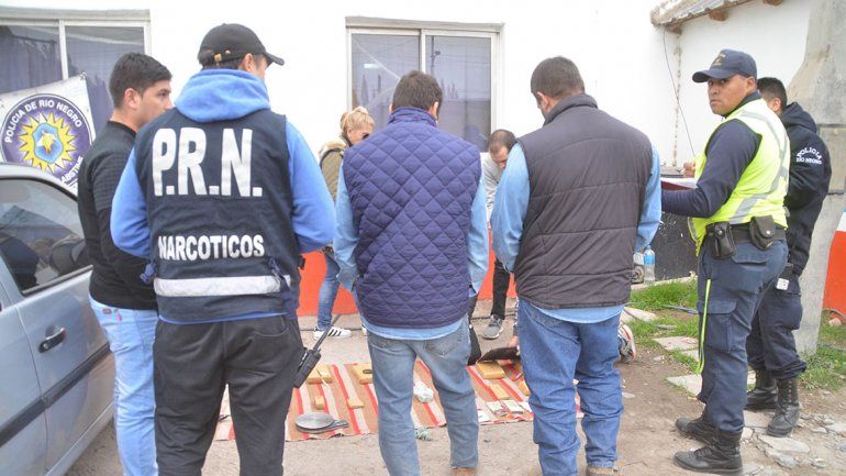 Fue denunciado al 0800 por drogas pero no va preso