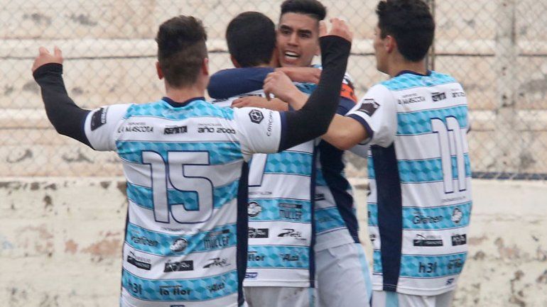 Pacífico cerrará la jornada contra Atlético de Neuquén como local.
