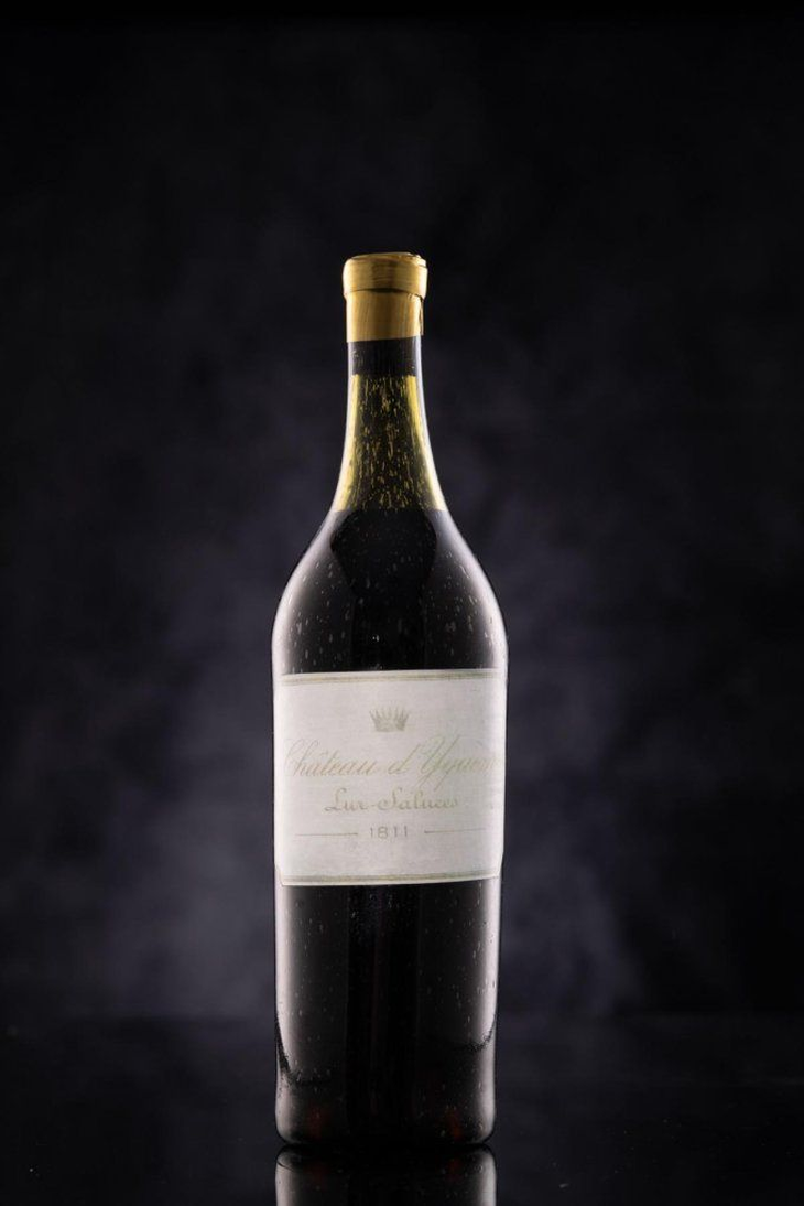 La botella de Château d'Yquem 1811, certificada auténtica, sale a subasta el 31 de mayo. La botella de Château d'Yquem 1811, certificada auténtica, sale a subasta el 31 de mayo.