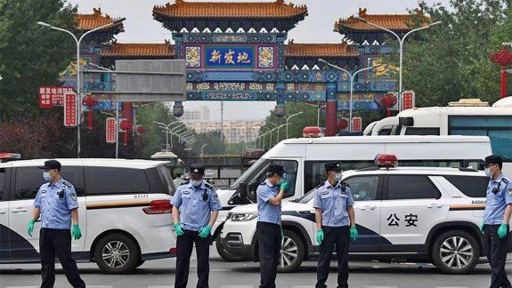 China: cierran el mayor mercado de Pekín por 50 casos
