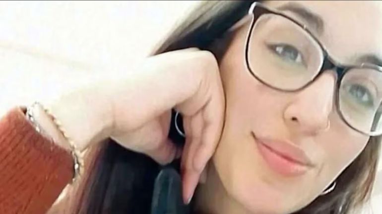 Belén Arce tenía 27 años y tres pequeños hijos, que la Justicia de Santa Cruz le dio en custodia a su ex pareja, un hombre 9 años mayor al que había denunciado por violencia. Belén Arce tenía 27 años y tres pequeños hijos, que la Justicia de Santa Cruz le dio en custodia a su ex pareja, un hombre 9 años mayor al que había denunciado por violencia. 