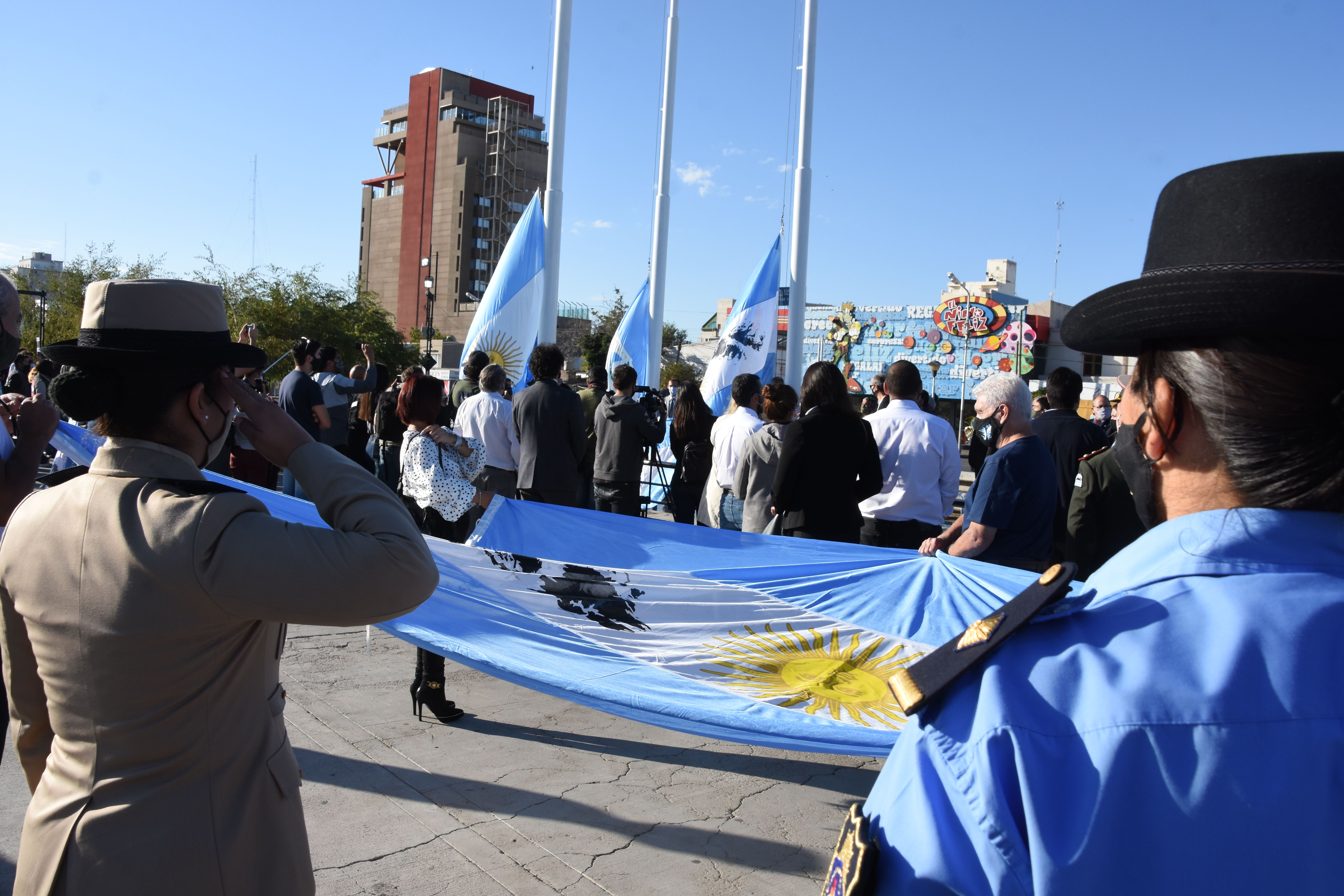 ¿Para qué desfilan los veteranos y veteranas de la Guerra de Malvinas?