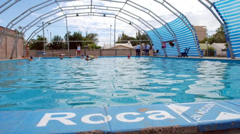 A qué jugaba el niño cuando se ahogó en la pileta y la versión de la Muni