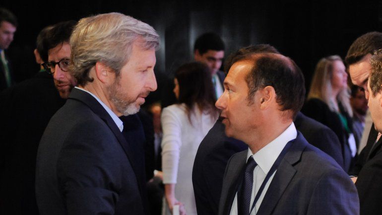 Gutiérrez viaja a Buenos Aires para analizar el conflicto mapuche