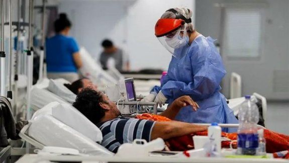 La tercera ola marcó un nuevo récord en el país con 139 mil casos