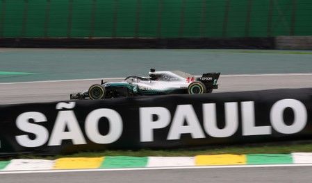 Fórmula Uno F1 - Gran Premio de Brasil - Autodromo José Carlos Pace, Interlagos, Sao Paulo, Brasil - 9 de noviembre, 2018 - El británico Lewis Hamilton de Mercedes durante la sesión de práctica. Fórmula Uno F1 - Gran Premio de Brasil - Autodromo José Carlos Pace, Interlagos, Sao Paulo, Brasil - 9 de noviembre, 2018 - El británico Lewis Hamilton de Mercedes durante la sesión de práctica.
