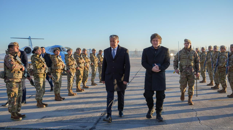 Rolando Figueroa y Javier Milei: la ruptura con los sistemas tradicionales y la reconfiguración del poder | LM Neuquen Rolando Figueroa y Javier Milei: la ruptura con los sistemas tradicionales y la reconfiguración del poder