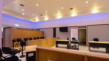 En el caso, tramitado en Lago Puelo, se aplicó el sistema de juicio por jurados que rige en Chubut. En el caso, tramitado en Lago Puelo, se aplicó el sistema de juicio por jurados que rige en Chubut.