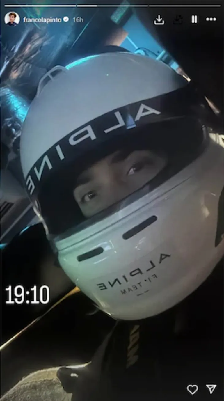 El oriundo de Pilar trabajó durante cinco horas a bordo del simulador. El oriundo de Pilar trabajó durante cinco horas a bordo del simulador.