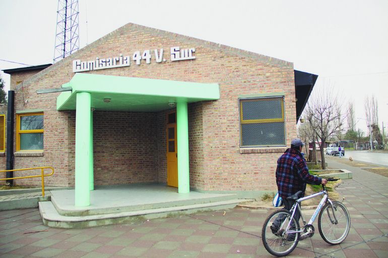 La pelea entre detenidos sucedió en la alcaidía de la Comisaría 44. La pelea entre detenidos sucedió en la alcaidía de la Comisaría 44.