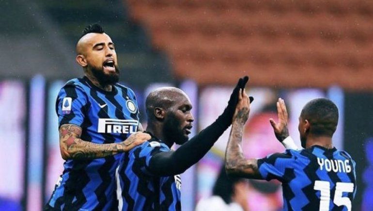 Lautaro Martínez metió la mitad de los goles en la goleada 6-2 del Inter de Milán sobre el Crotone.