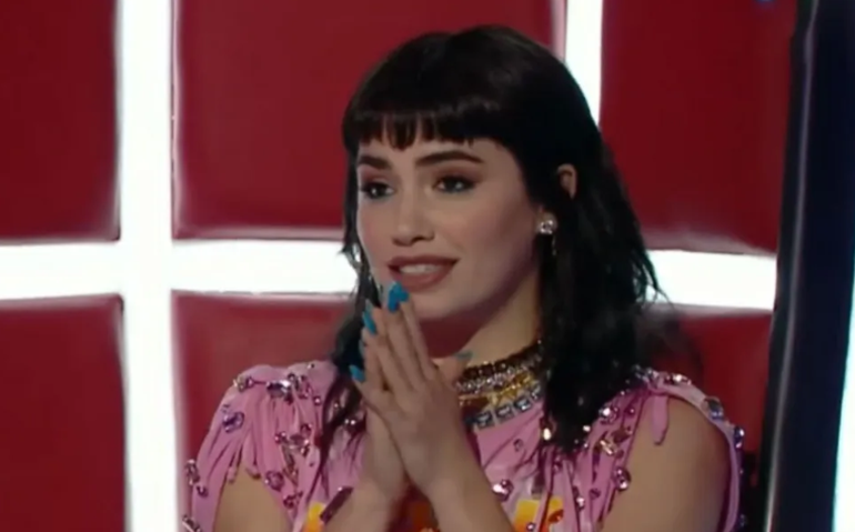 Lali Espósito no se estaría bancando a Mau y Ricky en La Voz.