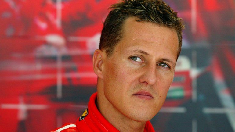 Schumacher fue internado en una clínica de París