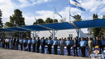 rolando figueroa tomo juramento a las nuevas autoridades de la policia provincial: ¿quien es el nuevo jefe? rolando figueroa tomo juramento a las nuevas autoridades de la policia provincial: ¿quien es el nuevo jefe?