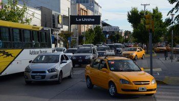 taxis recuperan de a poco el nivel de actividad