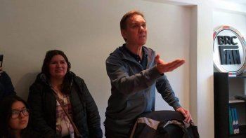 alumnos de bariloche se quedaron sin viaje de egresados por estafa alumnos de bariloche se quedaron sin viaje de egresados por estafa