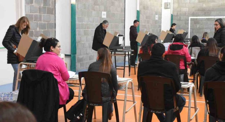 El cambio más visible de estas elecciones 2025 será que no habrá cuarto oscuro | LM Neuquen El cambio más visible de estas elecciones 2025 será que no habrá cuarto oscuro