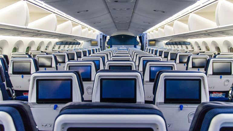 ¿Ventana, pasillo o el fondo del avión? Revelaron cuál es el asiento más seguro