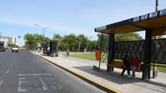Camino al acuerdo: una reunión podría destrabar el conflicto con los colectivos