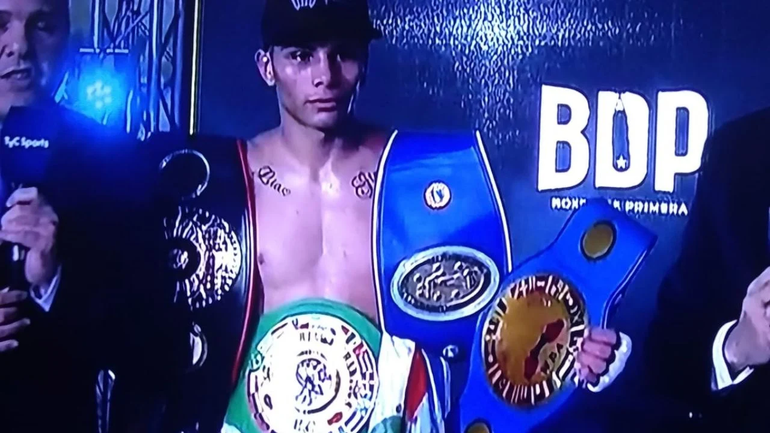 ¡El rey del KO! Sansón metió terrible mano y durmió al rival