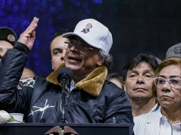 Gustavo Petro explicó que el diálogo con Donald Trump alteró el tono del mensaje que tenía previsto dar ante sus seguidores.