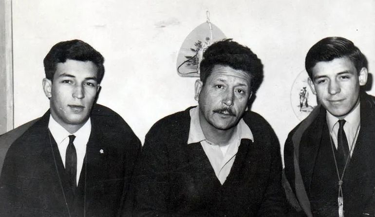 Marcelo Berbel junto a sus hijos Hugo y Néstor. Marcelo Berbel junto a sus hijos Hugo y Néstor.