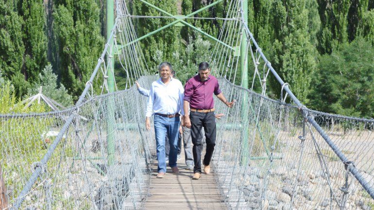 El vicegobernador mantuvo reuniones con vecinos de parajes.