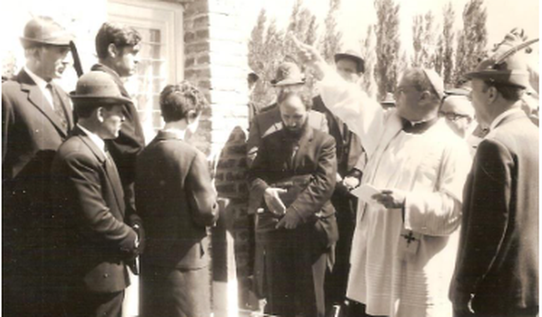 Padre Ítalo Varvello y don Jaime de Nevares. Padre Ítalo Varvello y don Jaime de Nevares.