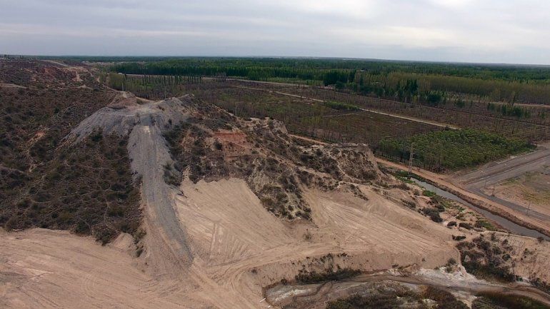 La zona de las bardas donde hizo trabajos una empresa privada.