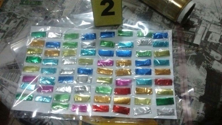 Desbarataron un kiosco narco en el oeste: hallaron 70 dosis de cocaína y detuvieron a cuatro personas