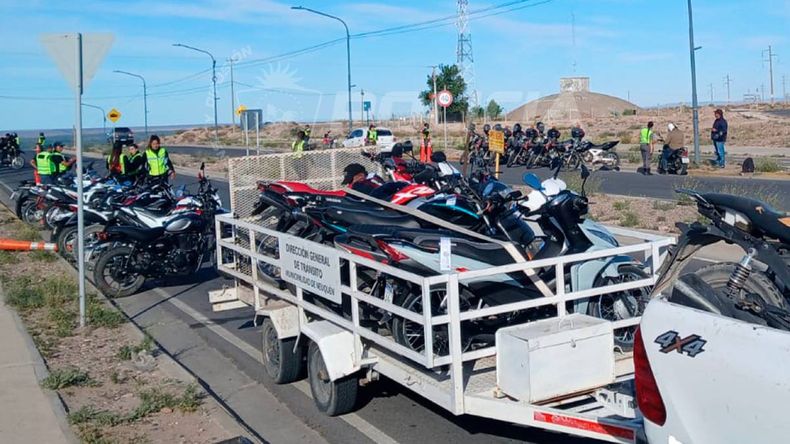 Los controles vehiculares continuarán en la ciudad. | LM Neuquen Los controles vehiculares continuarán en la ciudad.