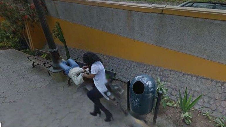 Miraba el Google Maps y enganchó a su esposa con otro hombre