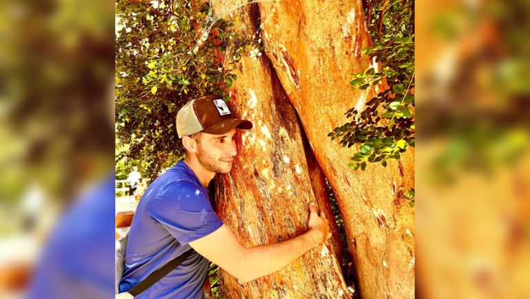 El cura instagramer que está de vacaciones en Villa La Angostura