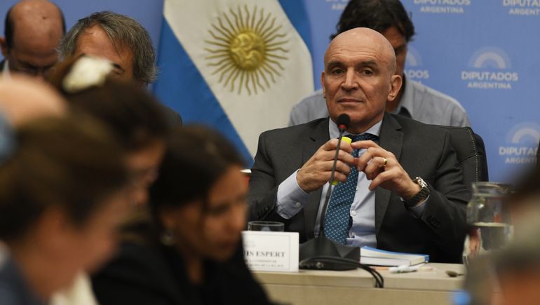 José Luis Espert indicó que hubo algunas "malas señales" en las últimas semanas, en referencia a lo ocurrido con el anuncio de Luis Caputo. José Luis Espert indicó que hubo algunas "malas señales" en las últimas semanas, en referencia a lo ocurrido con el anuncio de Luis Caputo.