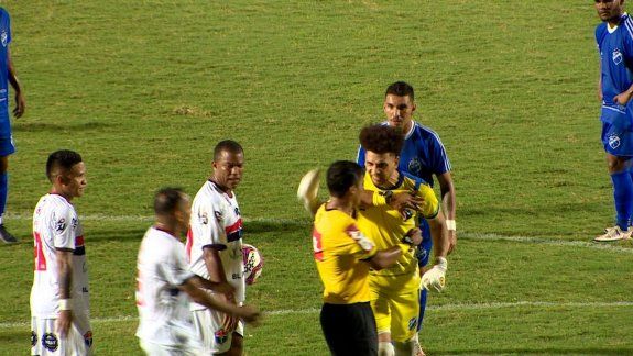 Arquero hizo un penal
