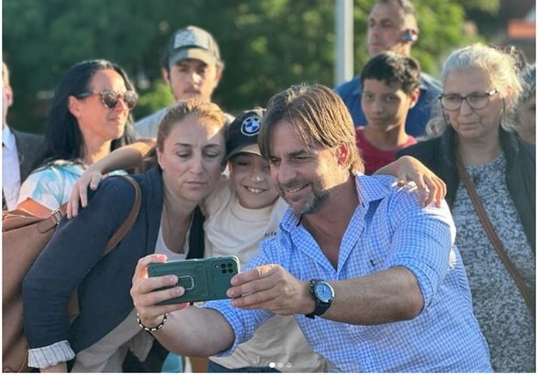 Uruguay: se viraliza un video de Lacalle Pou charlando con un amigo en ...