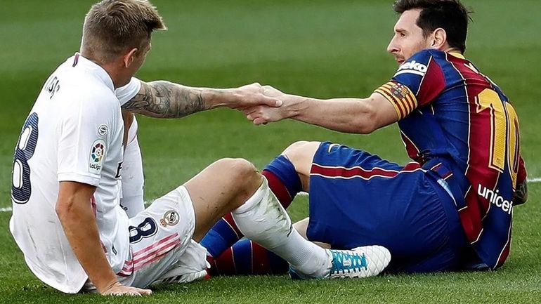 Toni Kroos y Lionel Messi Toni Kroos y Lionel Messi