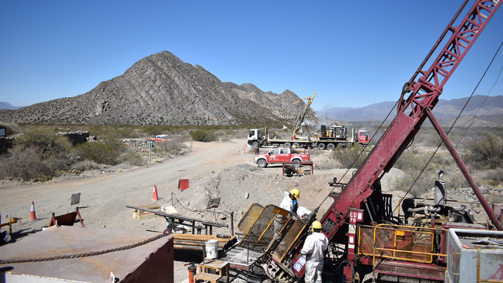 La empresa publicó en su web numerosas búsquedas de profesionales. Foto: challengergold.com La empresa publicó en su web numerosas búsquedas de profesionales. Foto: challengergold.com