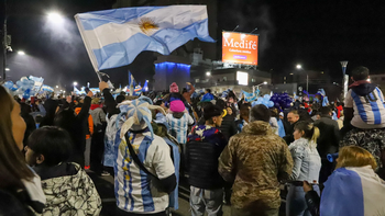 Neuquén no durmió por los festejos del bicampeonato de la Selección argentina / Foto Neuquén no durmió por los festejos del bicampeonato de la Selección argentina / Foto