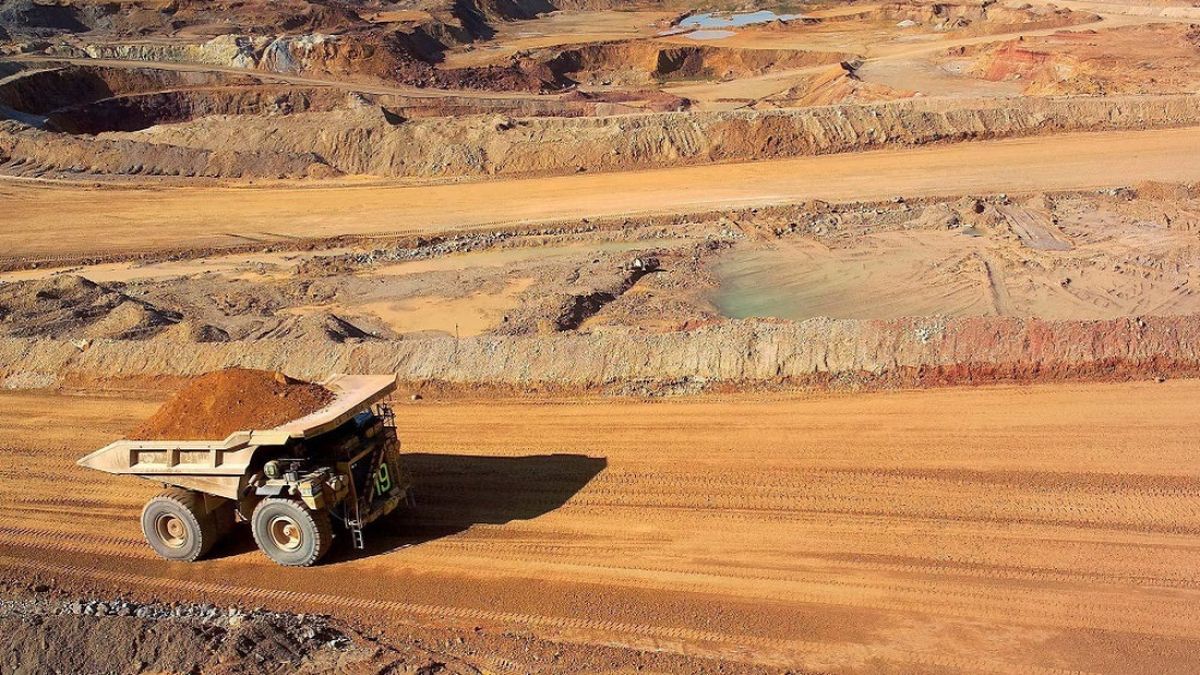 Proveedores mineros salen en defensa del RIGI en medio de las críticas del Senado thumbnail