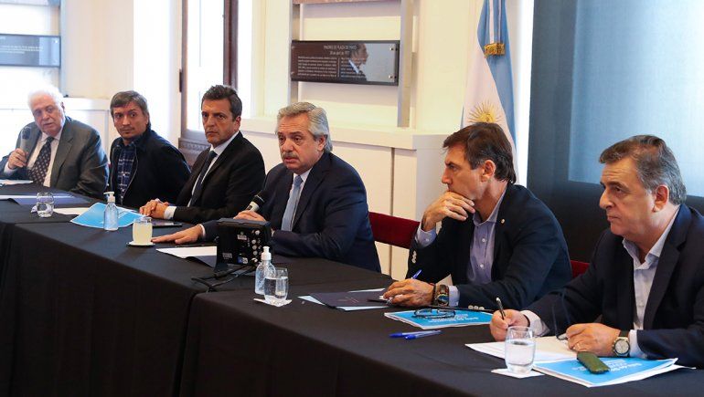 Massa no descartó nuevas medidas y destacó el trabajo con la oposición