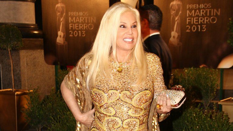 La diva habló de Showmatch y le pegó al Cabezón.