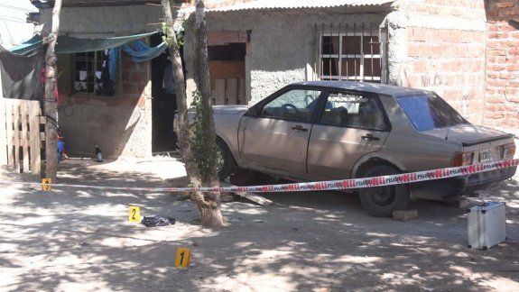Lo mató a puñaladas el amigo mientras tomaban cervezas