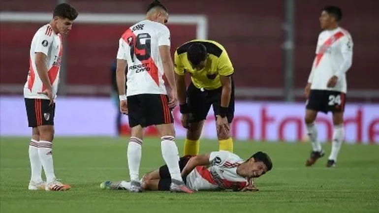 Nacho Fernández golpeado en River Nacho Fernández golpeado en River