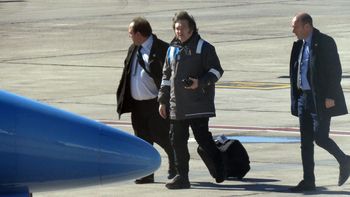 Javier Milei completó su paso por Vaca Muerta y se despidió de Neuquén / Foto Javier Milei completó su paso por Vaca Muerta y se despidió de Neuquén / Foto